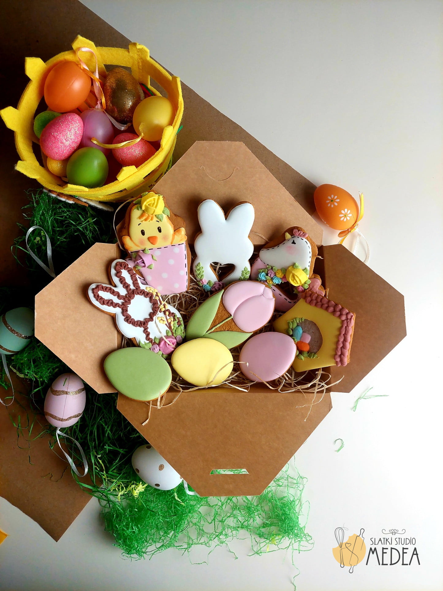 medenjaci za uskrs kutija