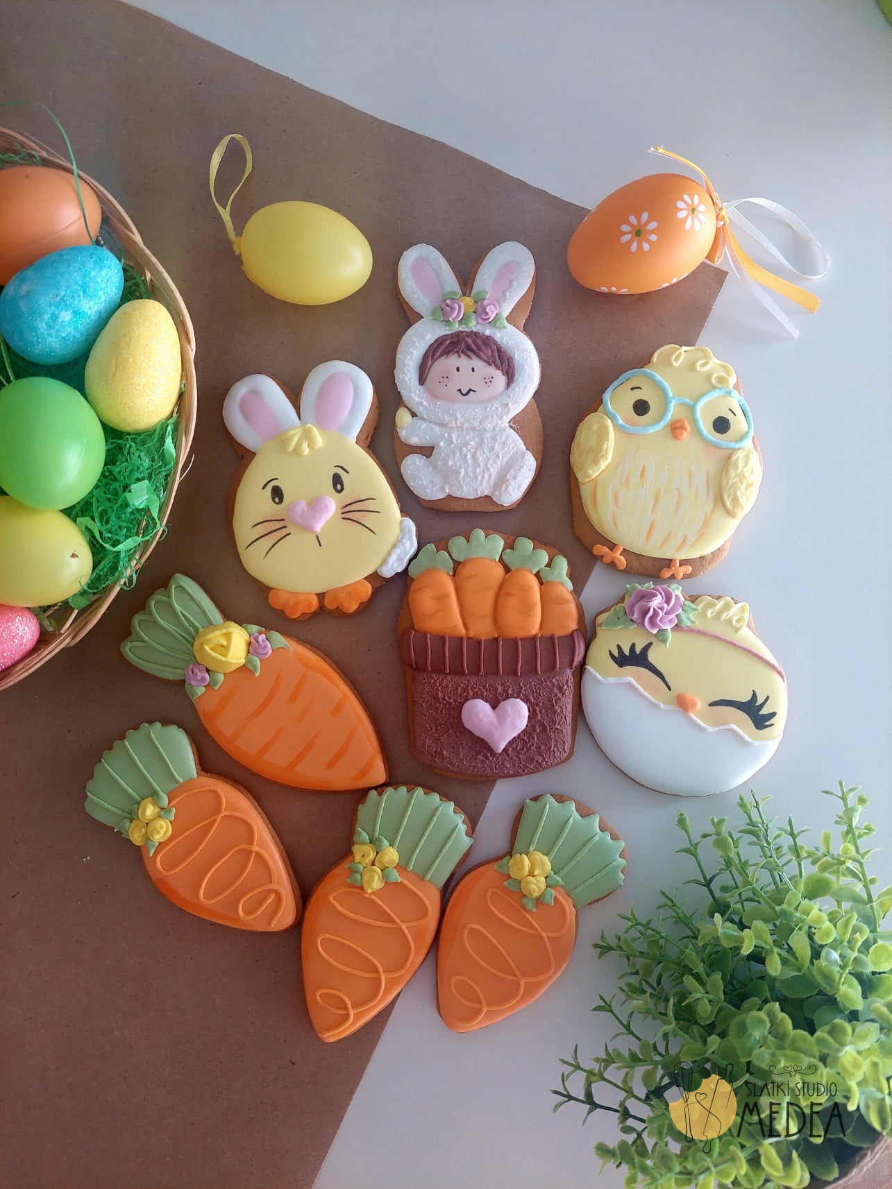 set medenjaka za uskrs